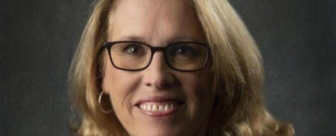 Headshot of Beth Weldon